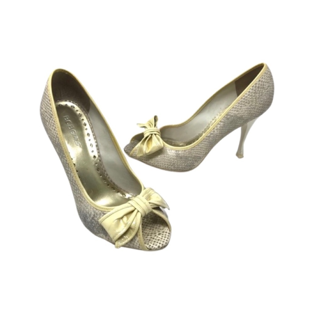 BCBGirls yellow snake patent leather bow peep toe heels 7.5